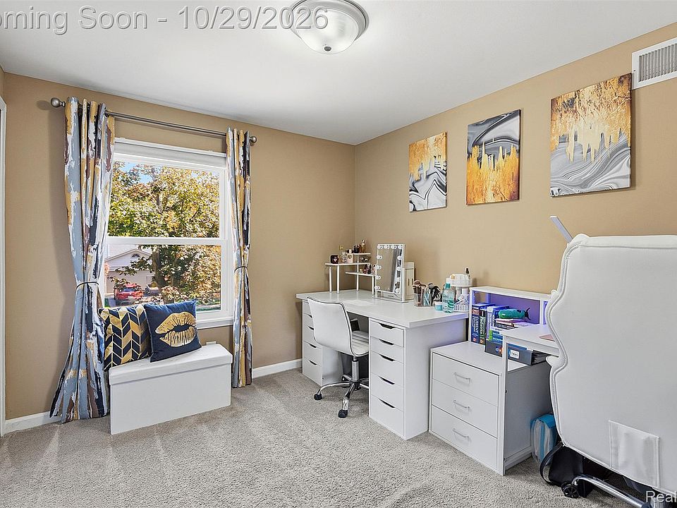 40855 Executive Dr, photo 17