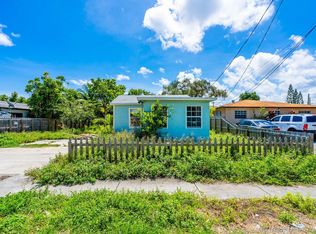 109 SW 10th St, Hallandale Beach, FL 33009