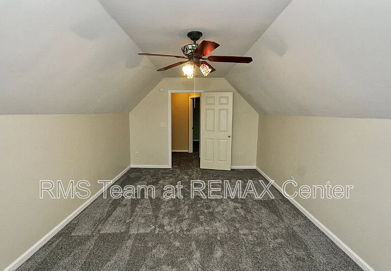 1360 Eastgate Ct SE — Photo 28