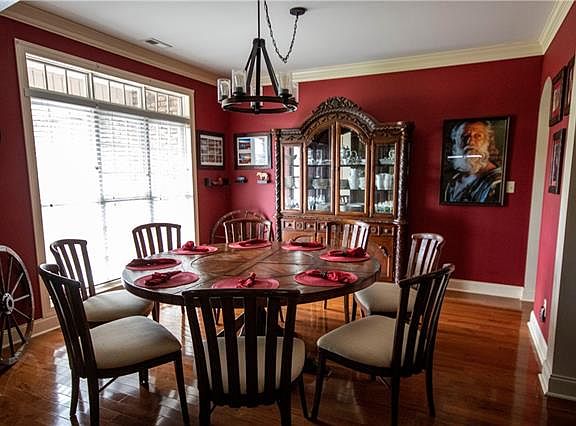5th image of 5201 S Oak Cir