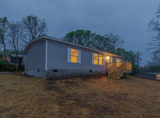 101 Welborn Adams Ln, Berry, KY