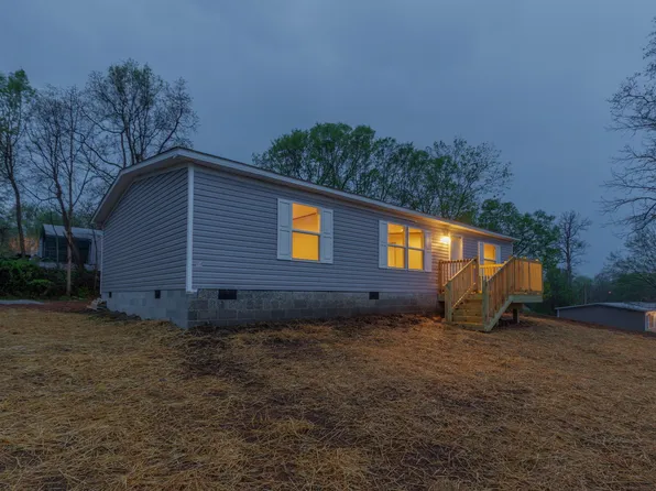 101 Welborn Adams Ln, Berry, KY 41003