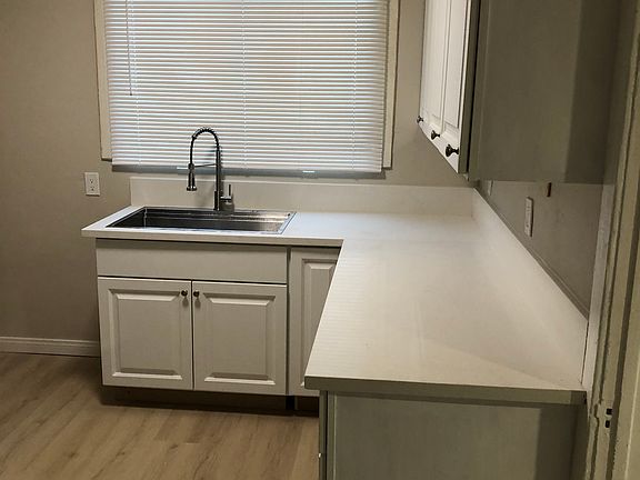 2nd image of 1205 S Leland St #1205