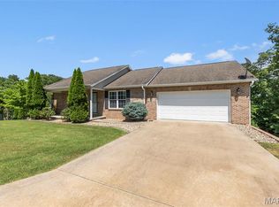 1328 Platinum Ct, Cape Girardeau, MO 63701