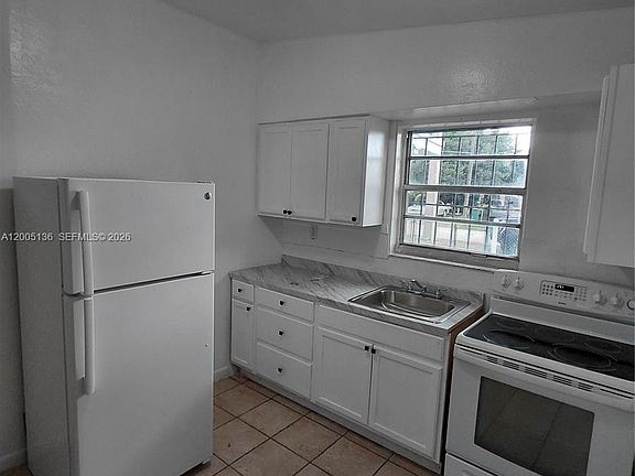 5th image of 7051 NW 21st Ave