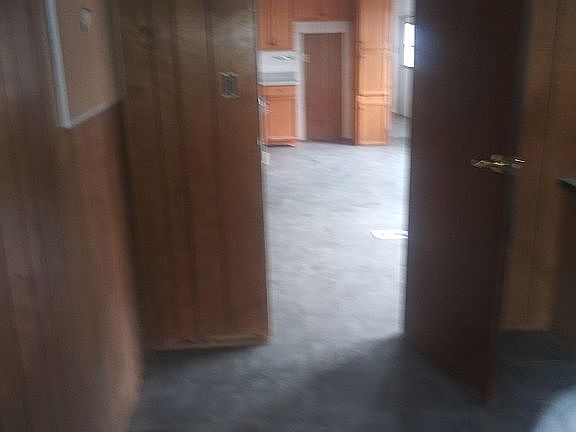 2nd image of 3326 N Kelvin Blvd