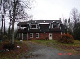 201 Sugar Camp Acres Rd, Pittsburg, NH 03592