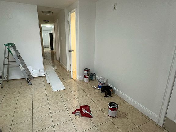 3rd image of 2826 Bruner Ave