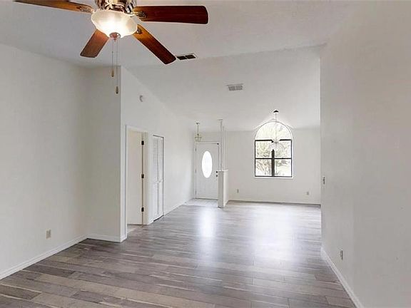 4th image of 6425 Eve St
