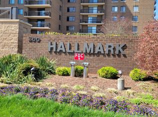 200 N Pickett St APT 1210, Alexandria, VA