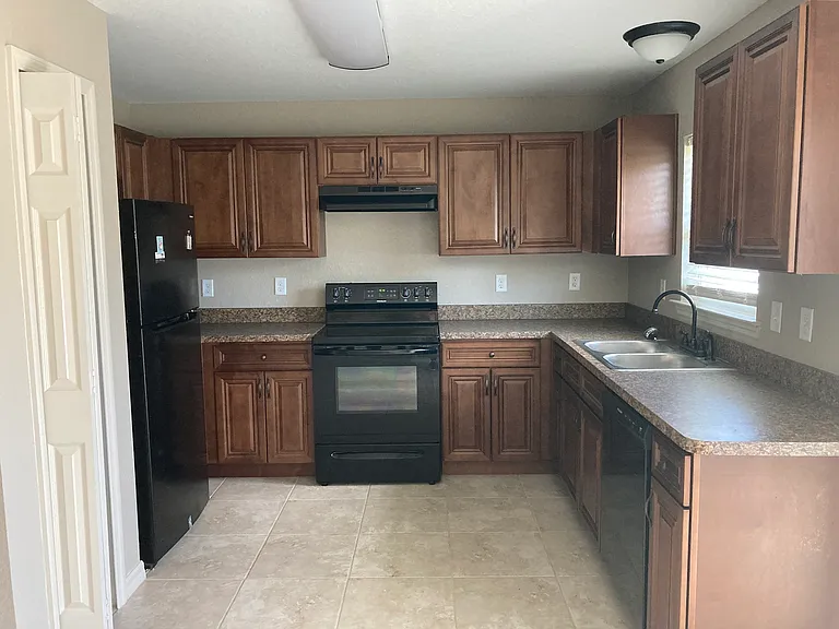 5578 SW 150th Ln — Photo 9