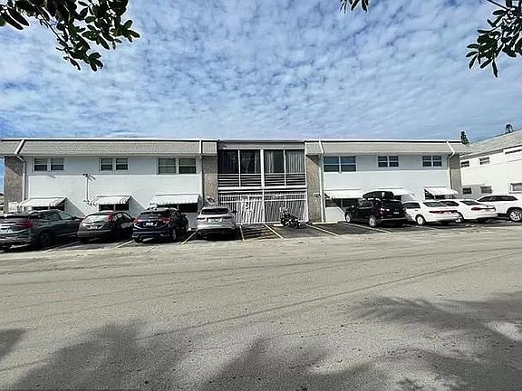 4th image of 1300 N 17th Ave