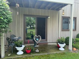 102 Sycamore Dr, Middletown, NY 10940