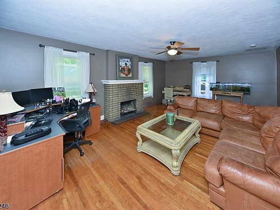 2nd image of 51 High St