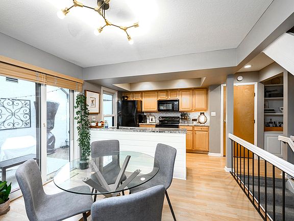 5th image of 6669 Willow Grove Pl E