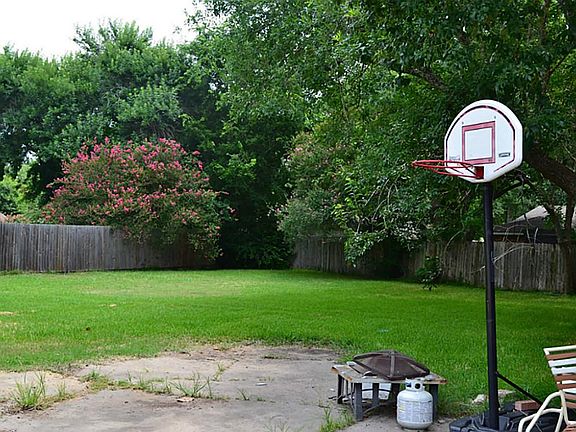 Very Large Back Yard