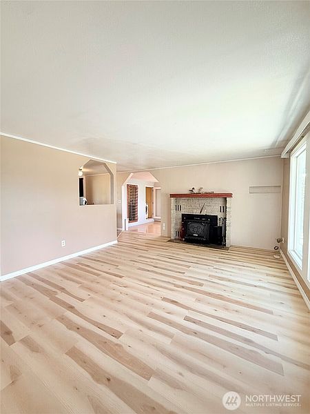 3rd image of 620 Skyview Drive