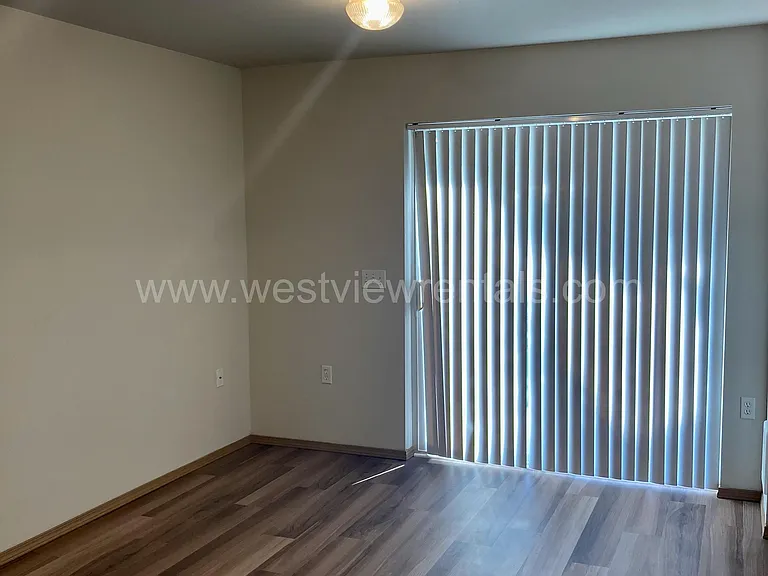 135-139 Prince Ave — Photo 255