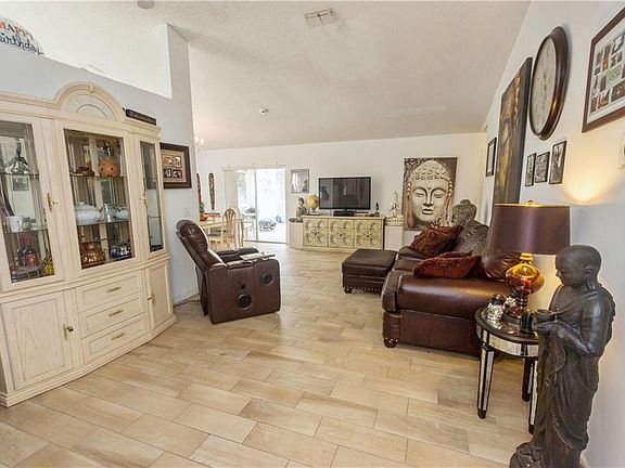 4th image of 1540 Indian Oaks Trl
