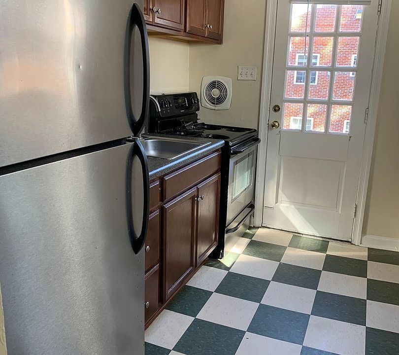 1st image of 4060 Forest Hill Ave APT K