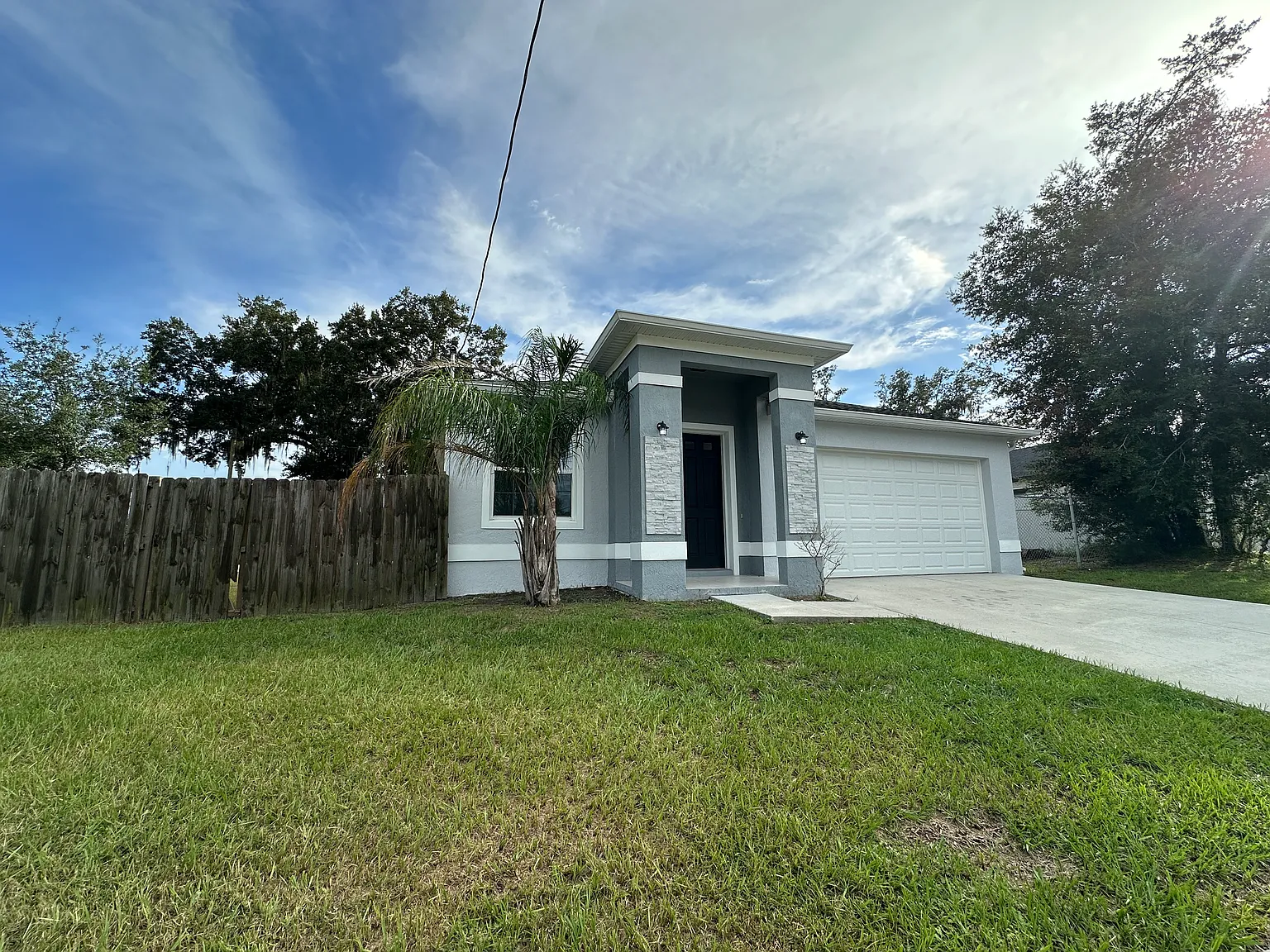 3 bed, 2107 sqft, $2,650 — Photo 2