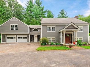 85 Maureen Cir, Burrillville, RI 02839