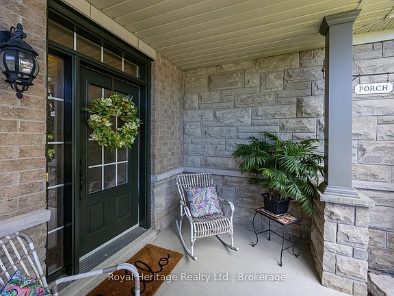 3rd image of 6 Goodall Cres