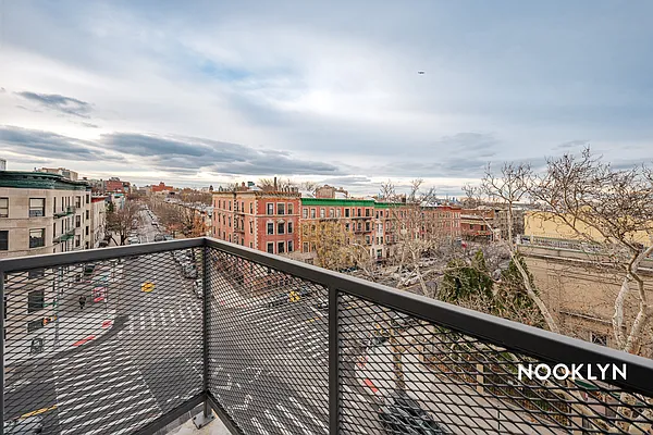 Rented by Nooklyn NYC LLC | media 137