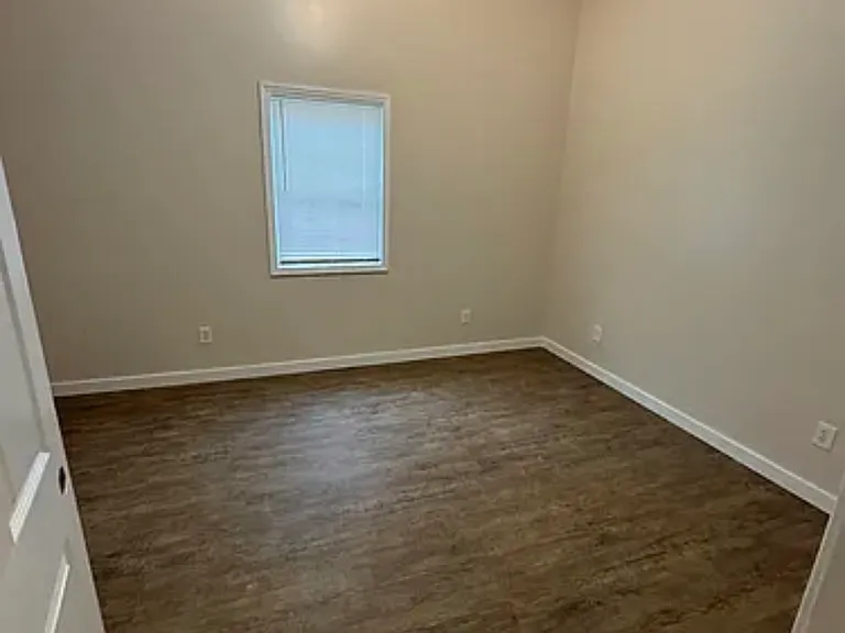 1406 Tribble St — Photo 11