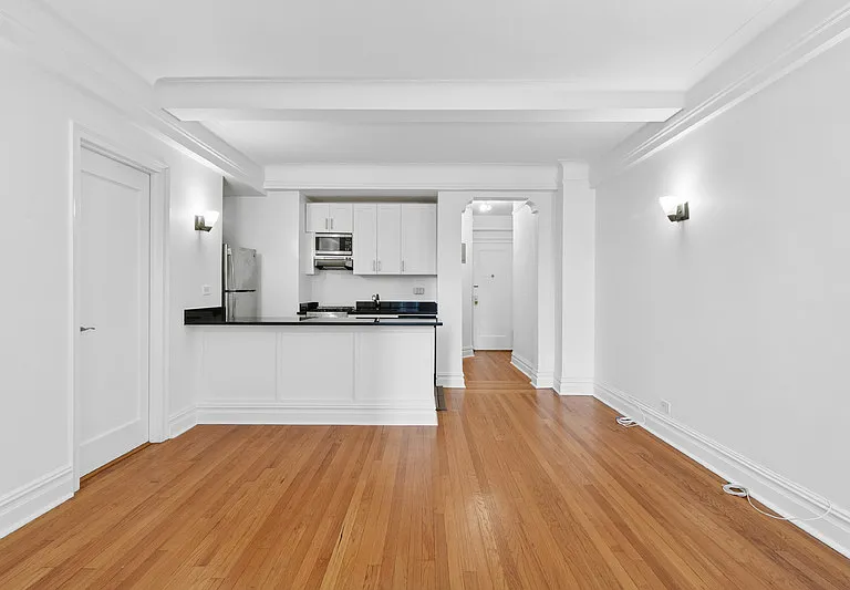 440 W 34th St #5E — Photo 3