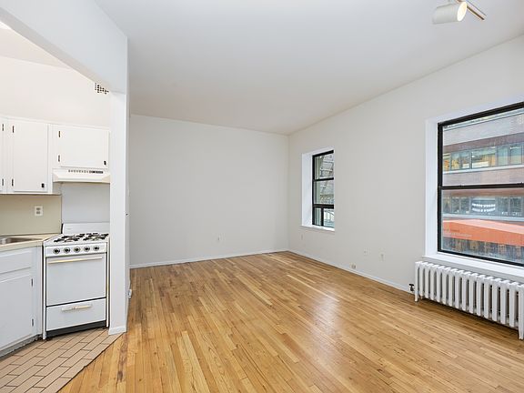 4th image of 605 W 112th St APT 2D
