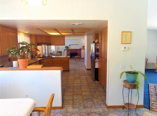 8998 5th Ave, Hesperia, CA 92345