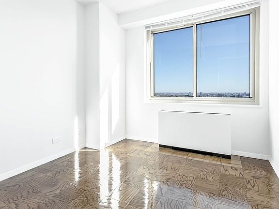 2nd image of 2600 Netherland Ave APT 2409