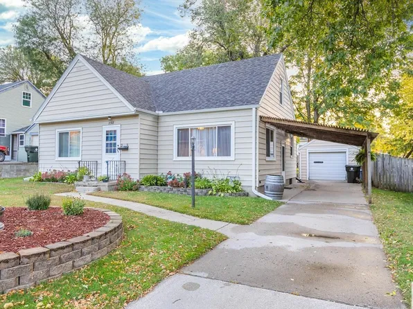 2318 Allan St, Sioux City, IA 51103