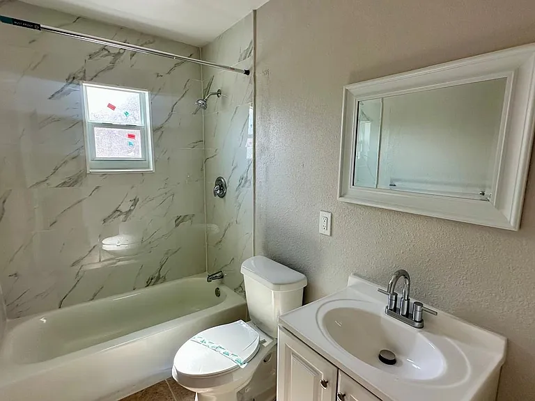 390 W Haines Blvd #3 — Photo 7