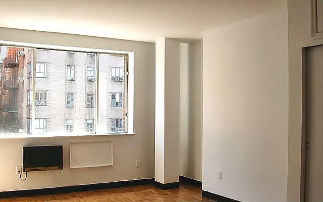 Rented by City Connections Realty | media 63