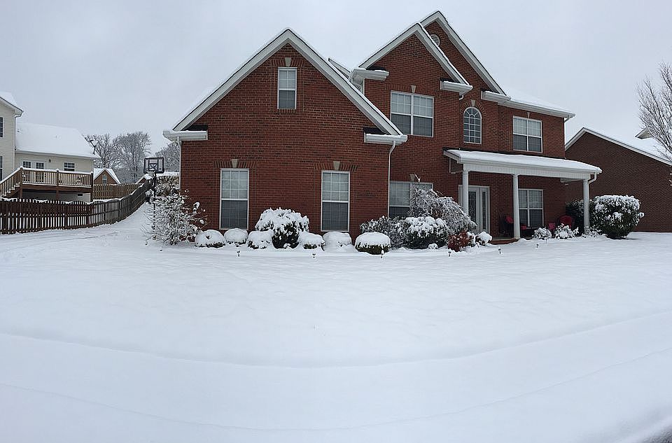 2nd image of 1611 Singletree Ln