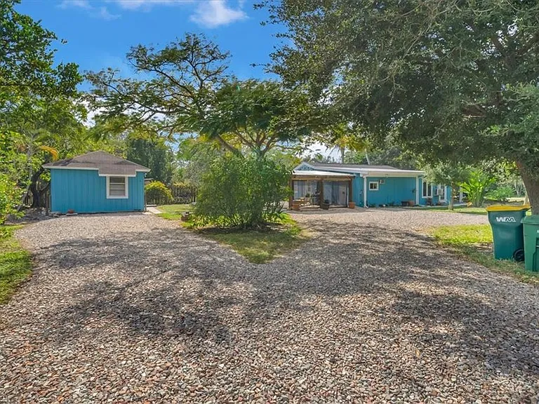 2750 Manorca Ave #A — Photo 19