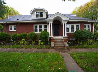 7601 Vine St, River Forest, IL 60305