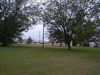 1st image of 802 N Berkeley Blvd