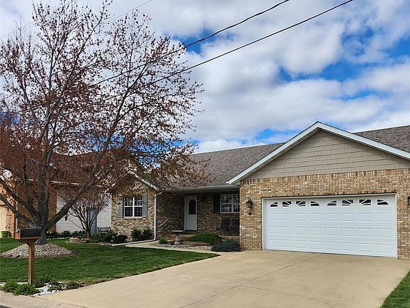 2nd image of 15 Sunray Dr