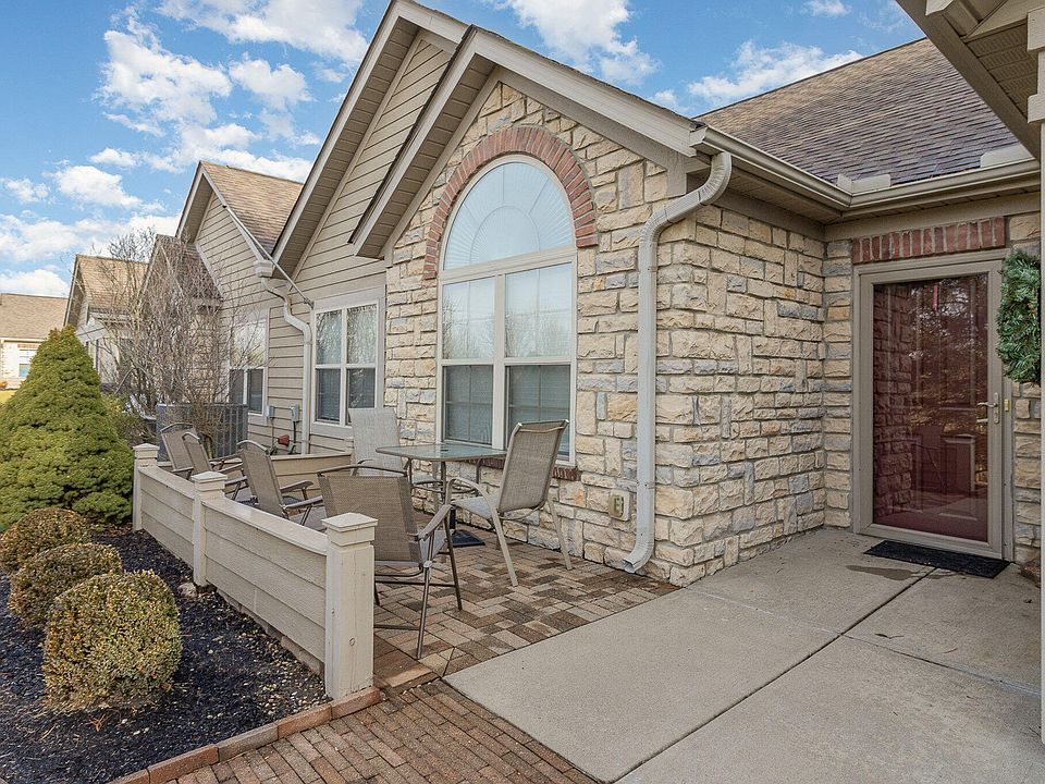1st image of 9123 Royal Oak Ln