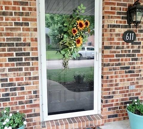 4th image of 611 Meier Dr