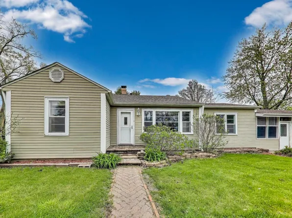 2990 Harbor Ln, Northbrook, IL 60062