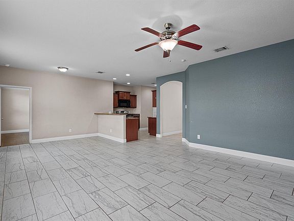 5th image of 19217 Ellary Ln