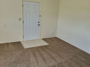 348 S 3rd Ave APT D, Oakdale, CA 95361