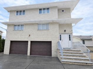 615 5th St #2, Carlstadt, NJ 07072