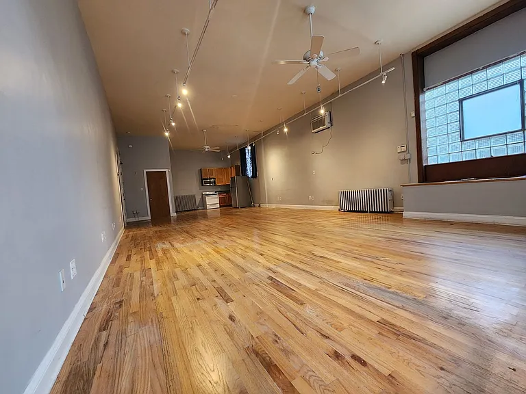 901 N Leavitt St #1 — Photo 6