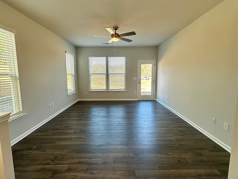 513 Poinsett Bridge Way — Photo 13