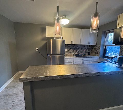 5th image of 165 Vroom St APT 2H